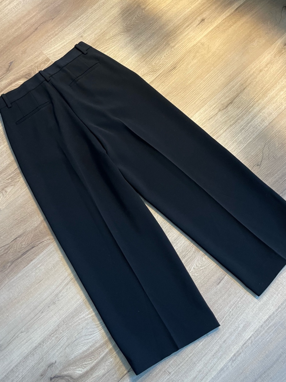 Theory Admiral Crepe Pants - Picture 4 of 7
